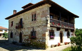 La Casa Solariega